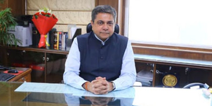 Union Secy Tourism reviews functioning of tourism sector in JK